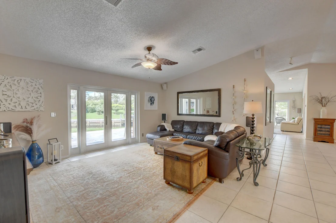 Photo of 800 Walnut Terrace