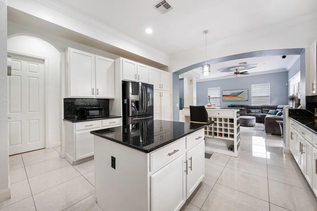 Photo of 658 Cresta Circle