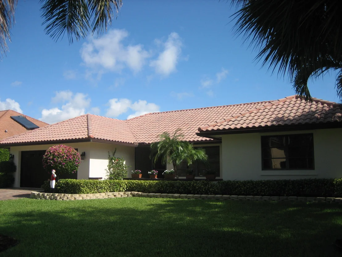 Photo of 963 Allamanda Drive