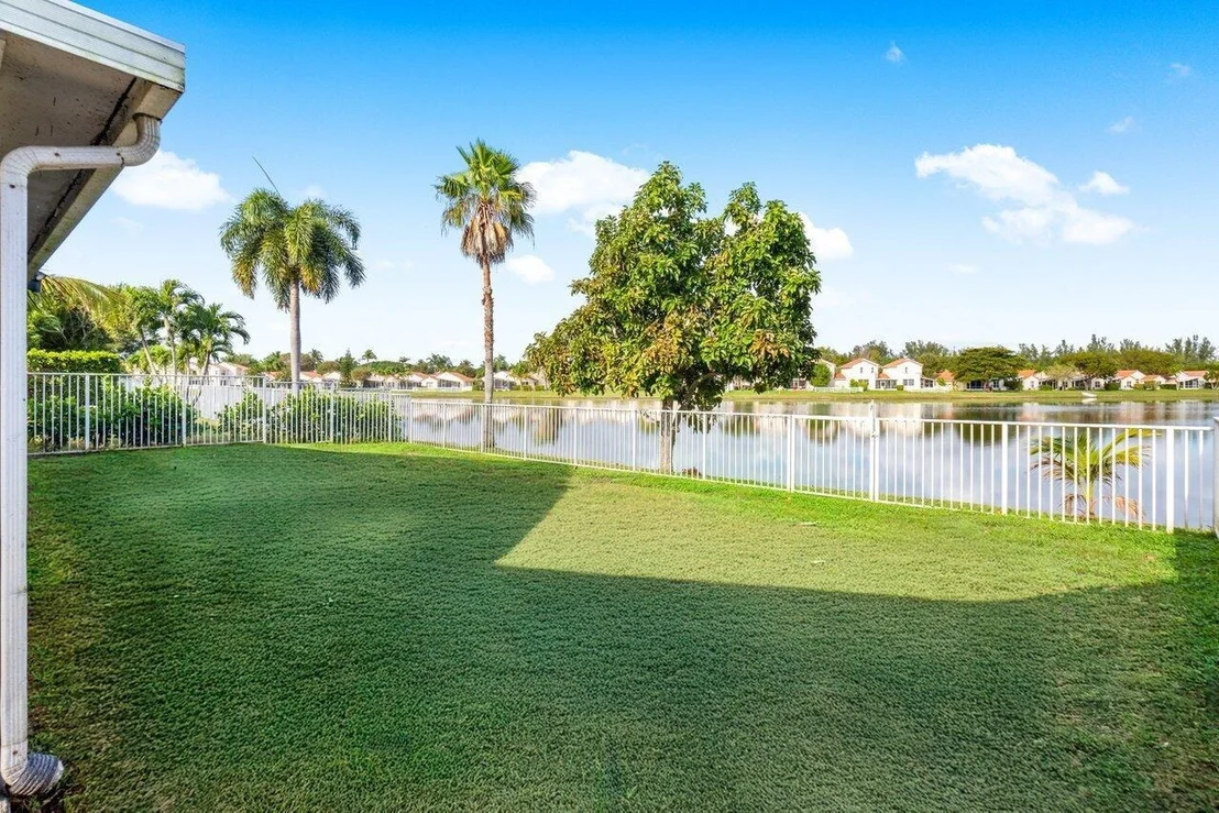 Photo of 7481 Oakboro Drive