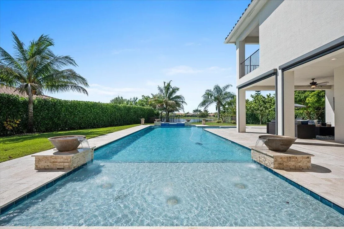 Photo of 11091 Rockledge View Drive