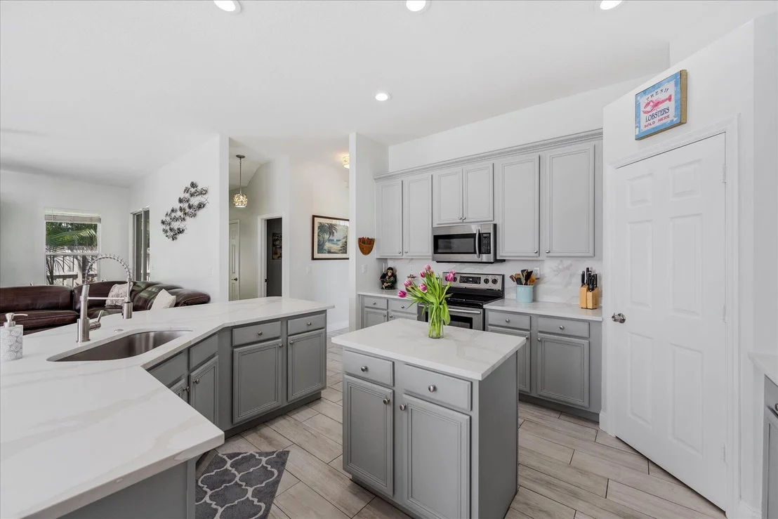Photo of 938 Marlin Drive