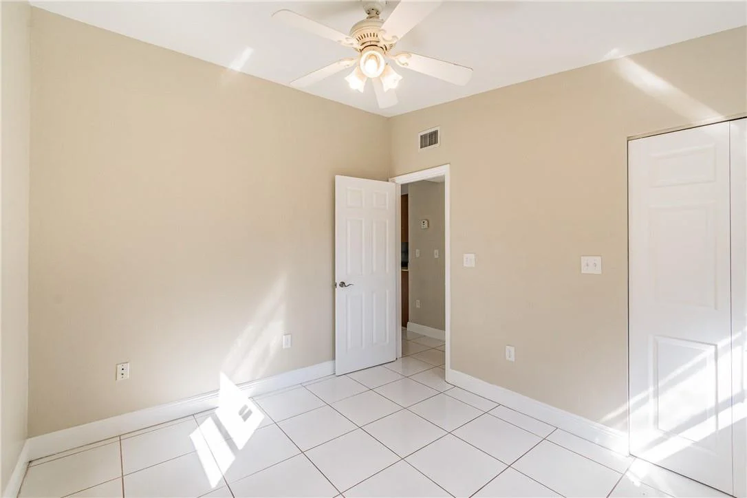 Photo of 700 NE 4th Avenue