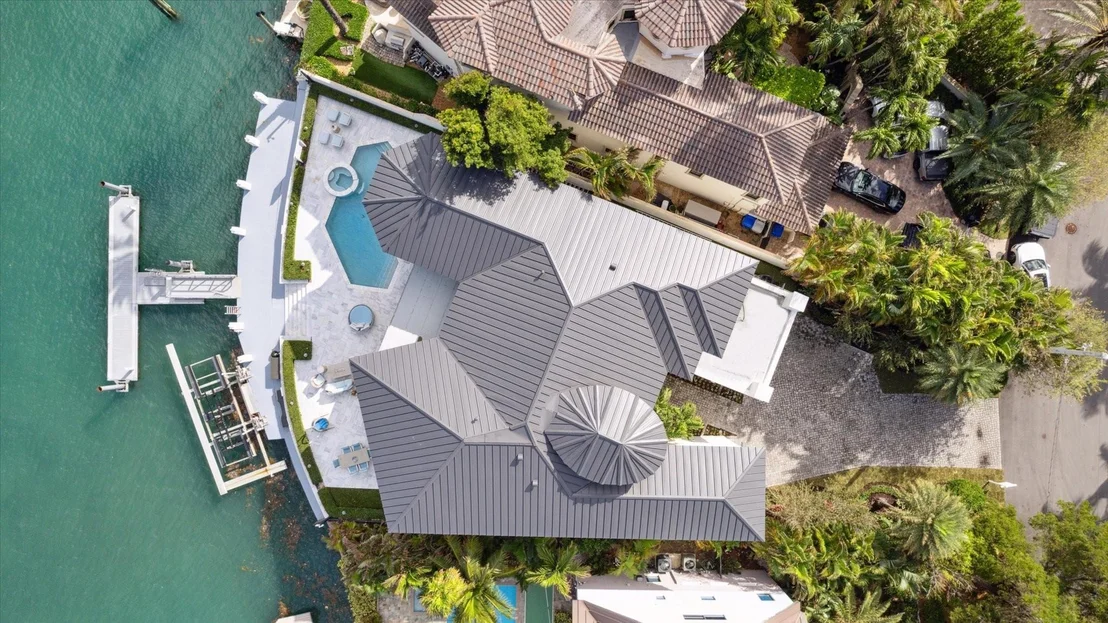 Photo of 2400 Bay Drive