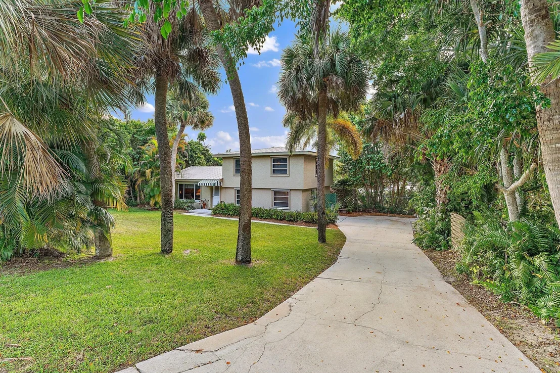 Photo of 4166 NE Sunset Drive