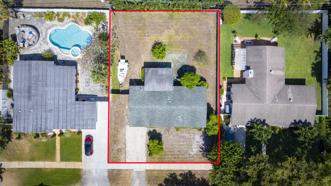 Photo of 736 Tradewind Drive