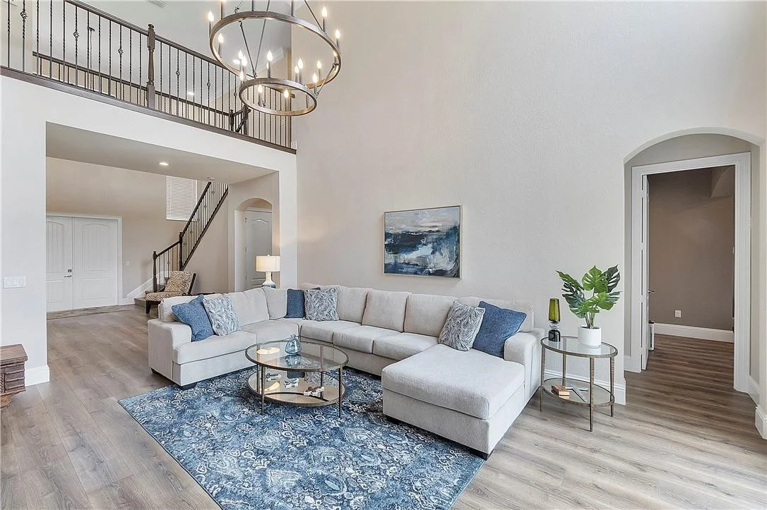Photo of 8971 Lakeview Place