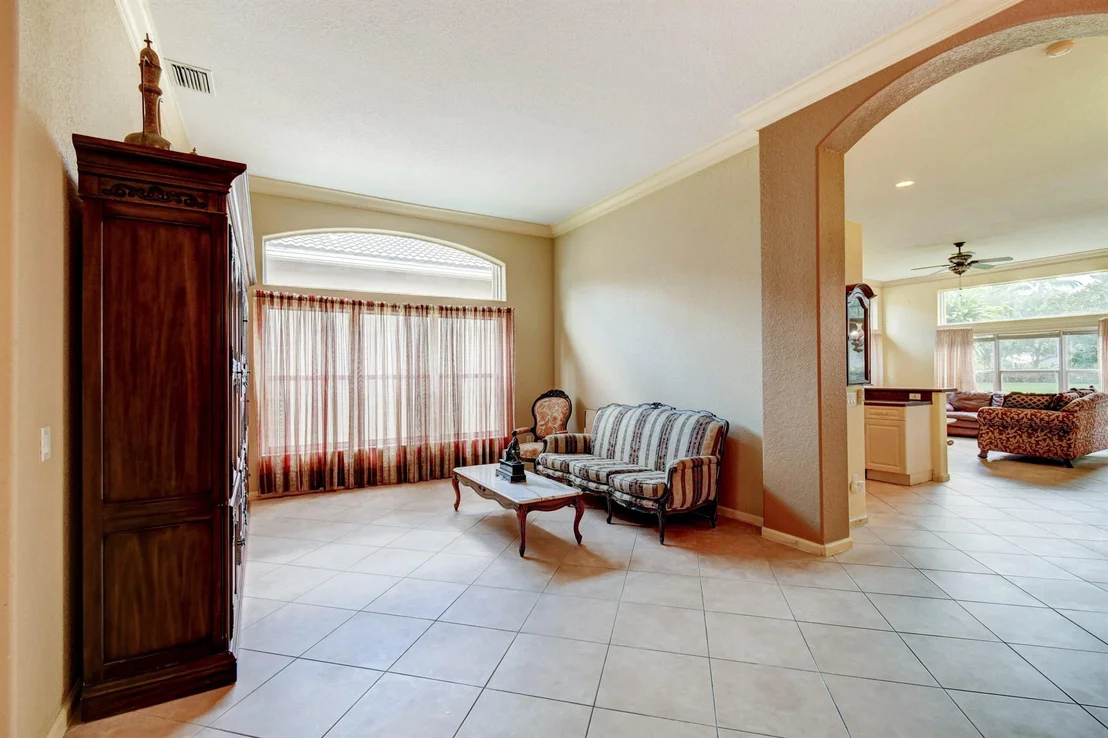 Photo of 8832 Palm River Drive