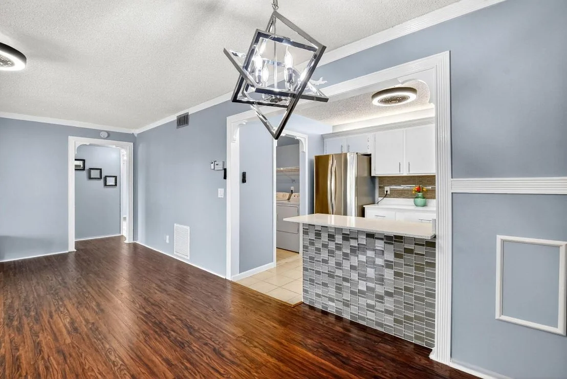 Photo of Unit A2 at 337 Knotty Pine Circle