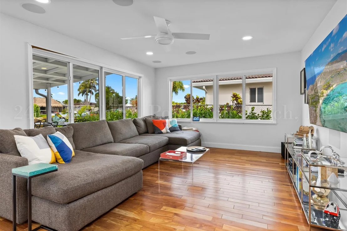 Photo of 241 SE 4th Street