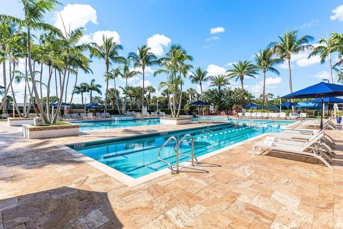 Photo of 4500 Bocaire Blvd Boulevard