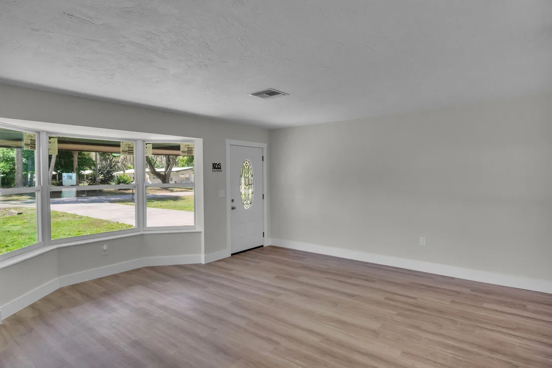 Photo of 817 SE 9th Court