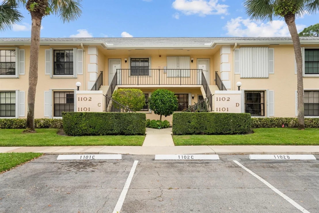 Photo of Unit D at 1101 Keystone Drive