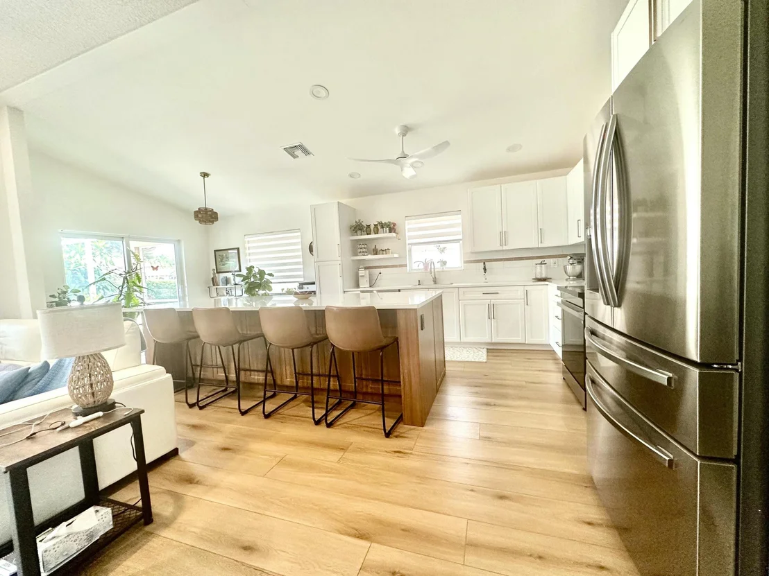 Photo of 6630 MAYBROOK Road