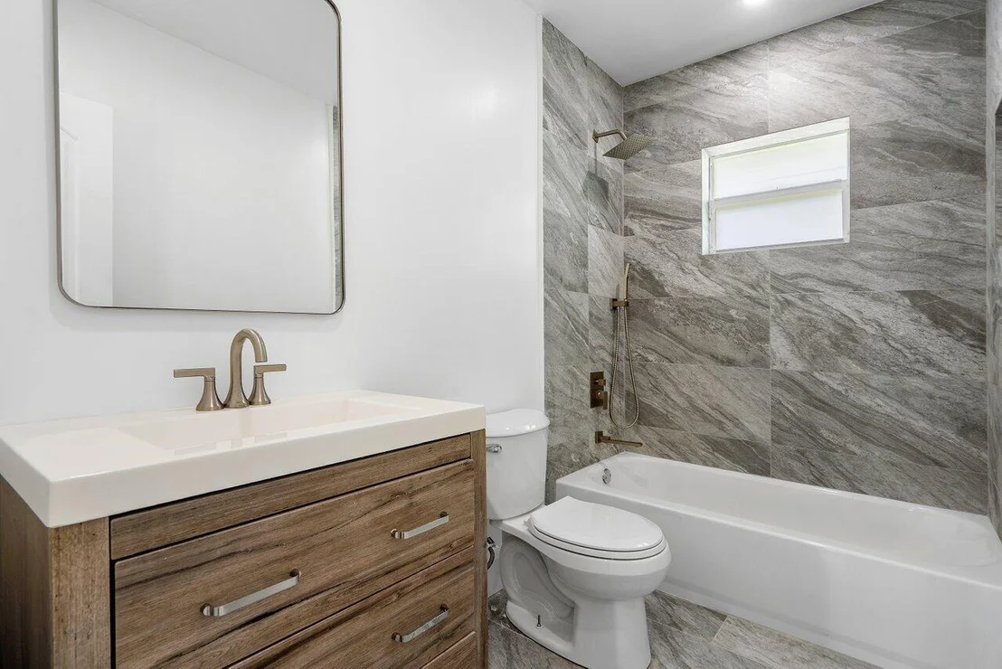 Photo of 812 Cordova Drive