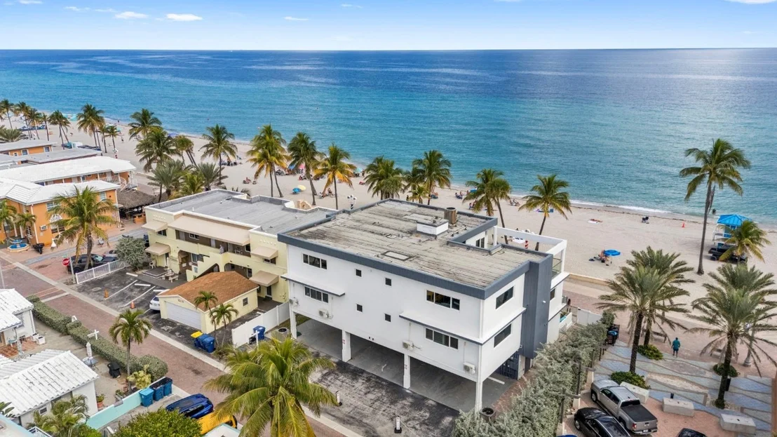 Photo of 2201 N Surf Road