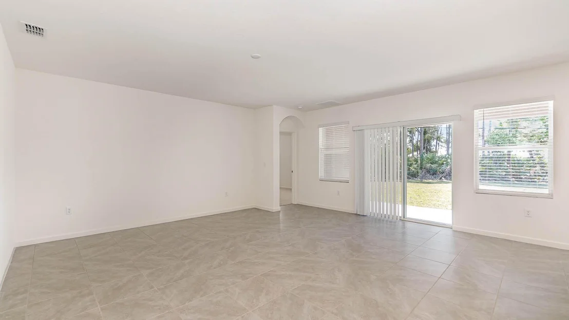 Photo of 2807 SE Eagle Drive