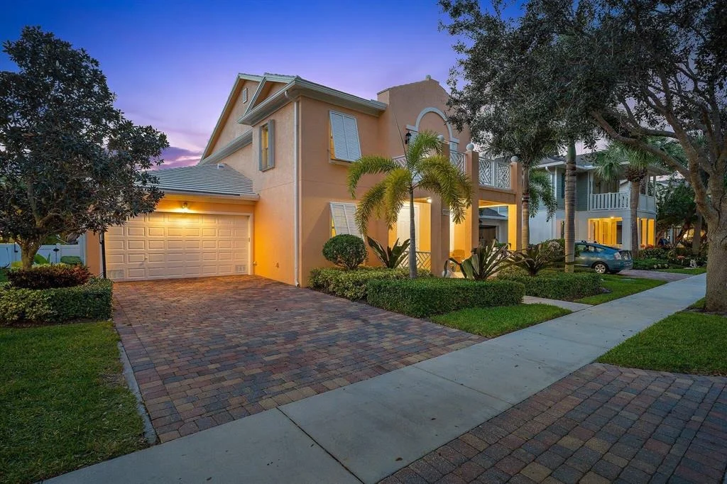 Photo of 338 Caravelle Drive
