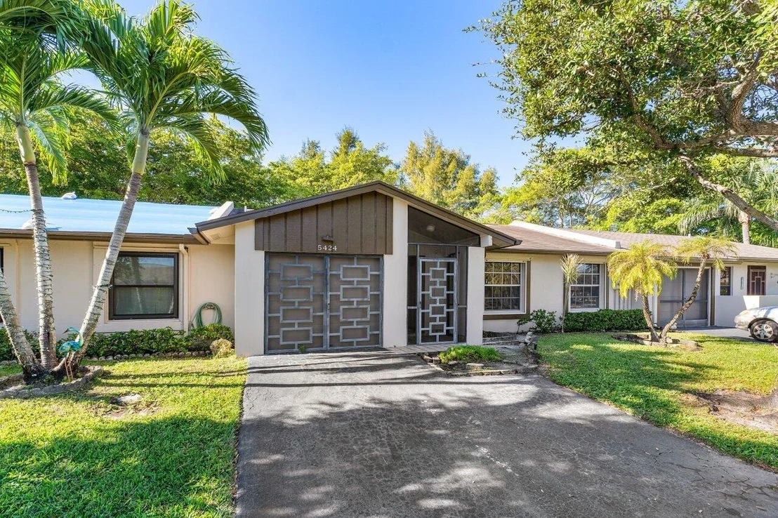 Photo of 5424 Viburnum Circle
