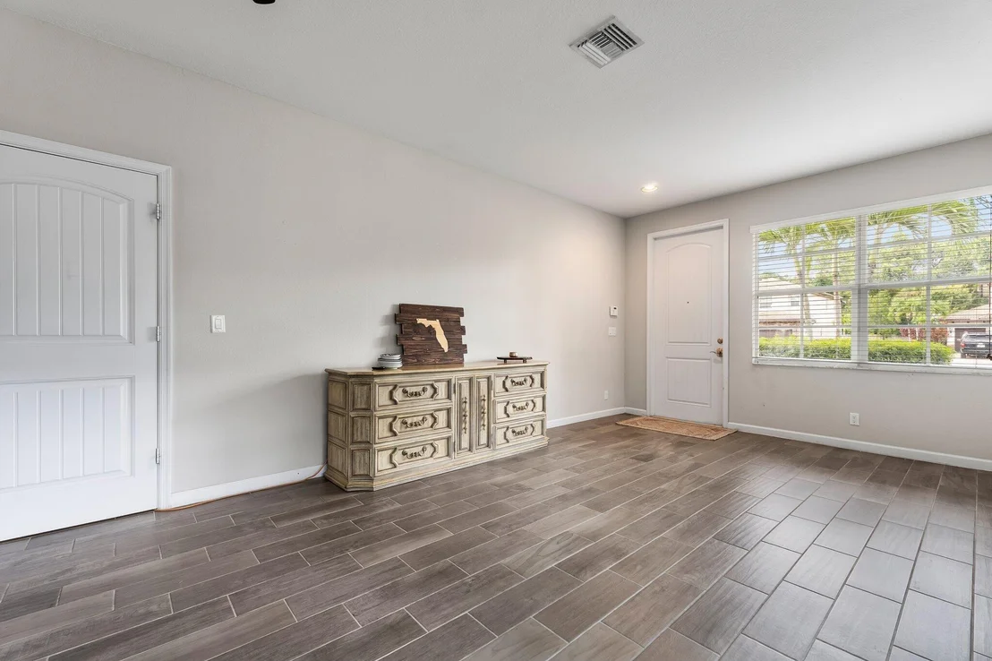 Photo of 7162 Limestone Cay Road