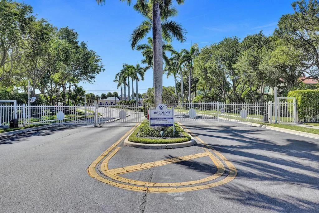Photo of 1660 W Classical Boulevard