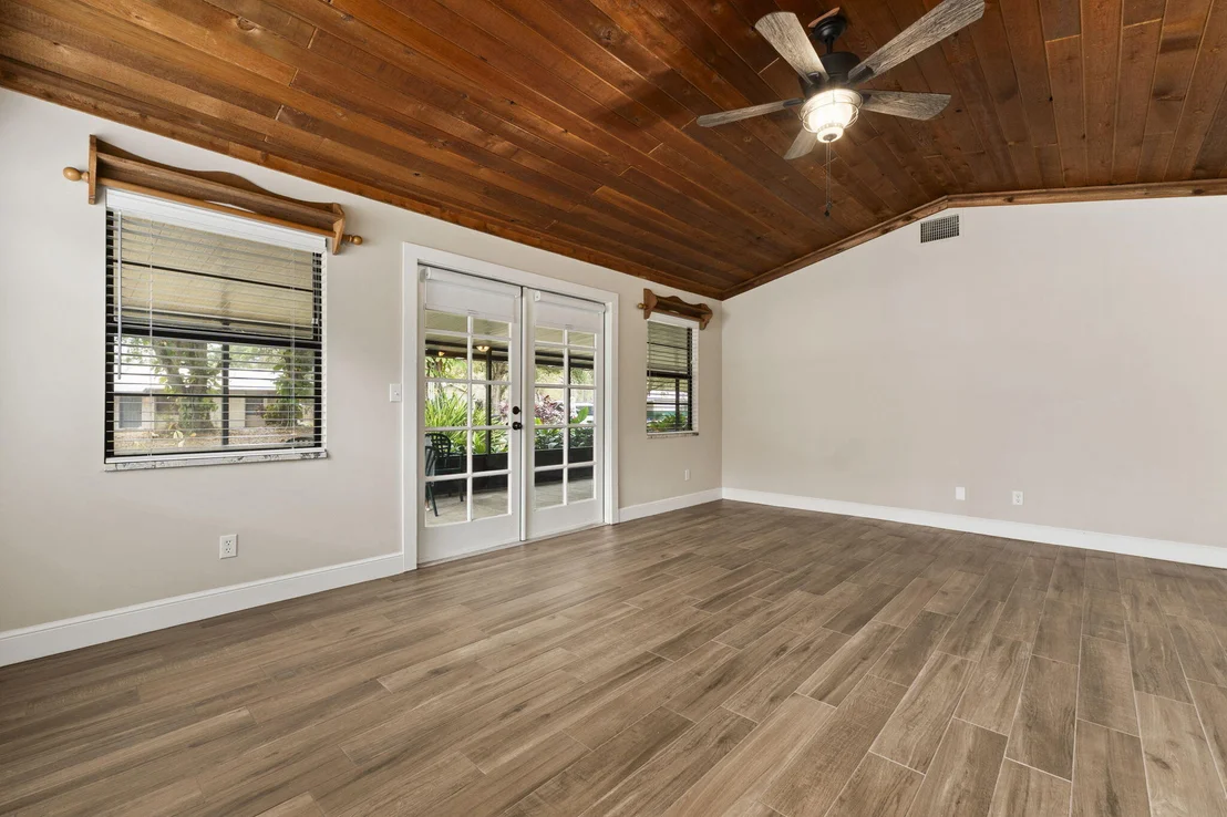 Photo of 3585 SE 8th Street