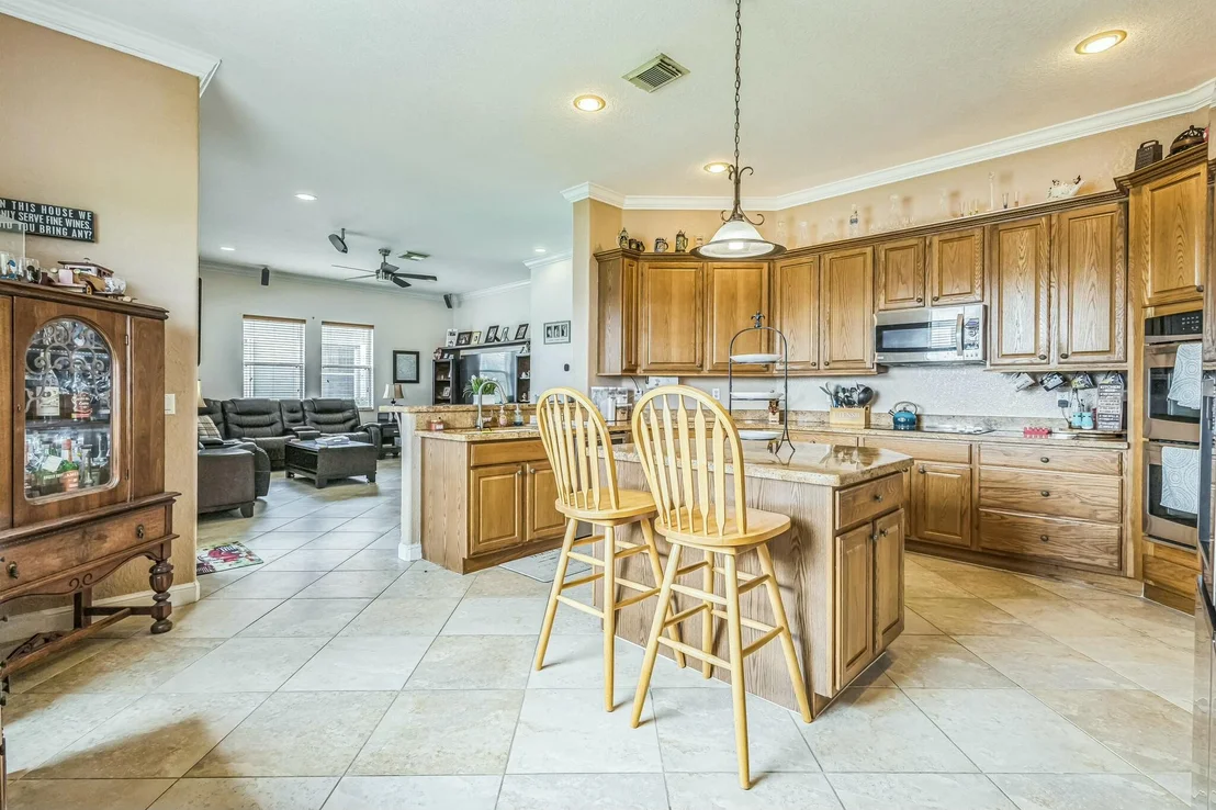 Photo of 694 Cresta Circle
