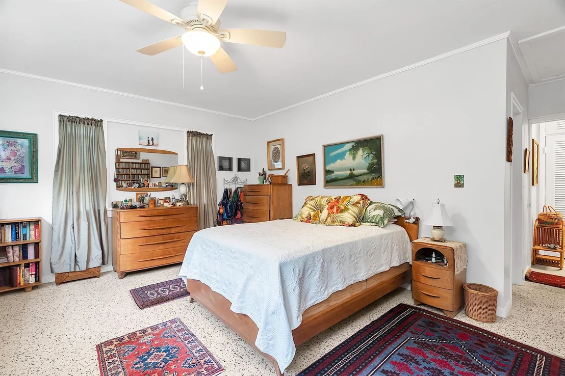 Photo of 12 E Ocean Avenue