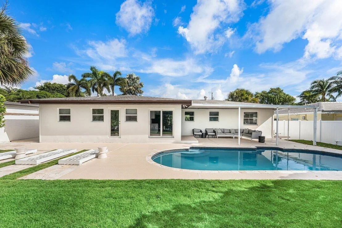 Photo of 638 Shore Drive