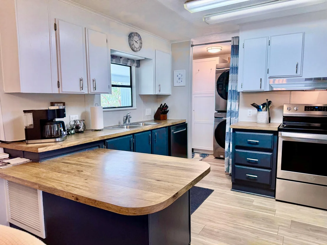 Photo of 2237 SE 32ND Street