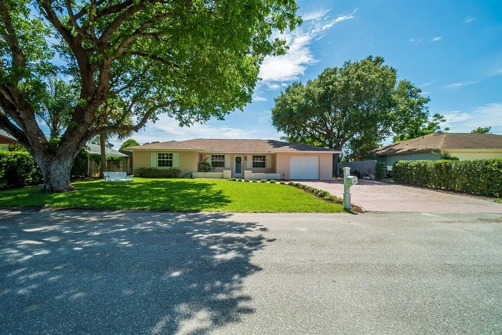 Photo of 367 Evergreen Avenue