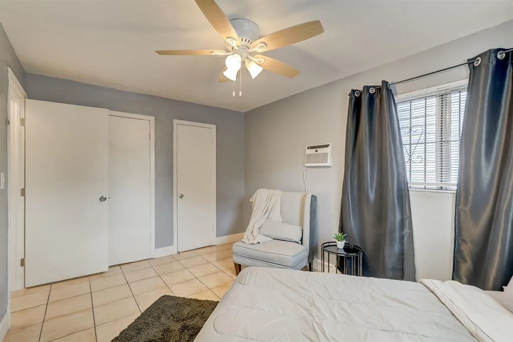 Photo of Unit 12 at 809 Phippen Road