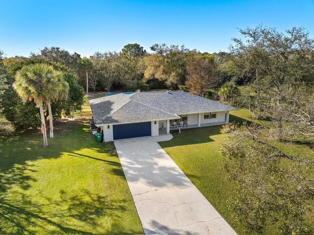 Photo of 2801 Grove Drive
