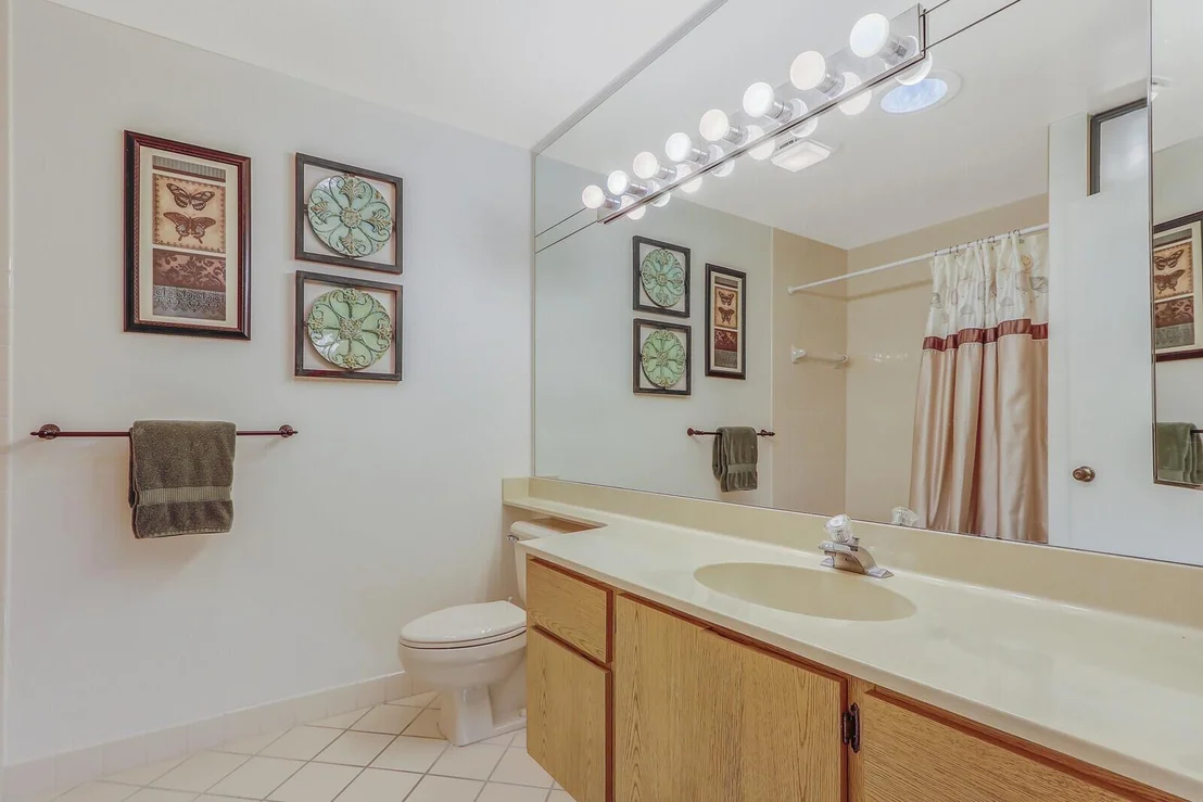Photo of 408 River Edge Road