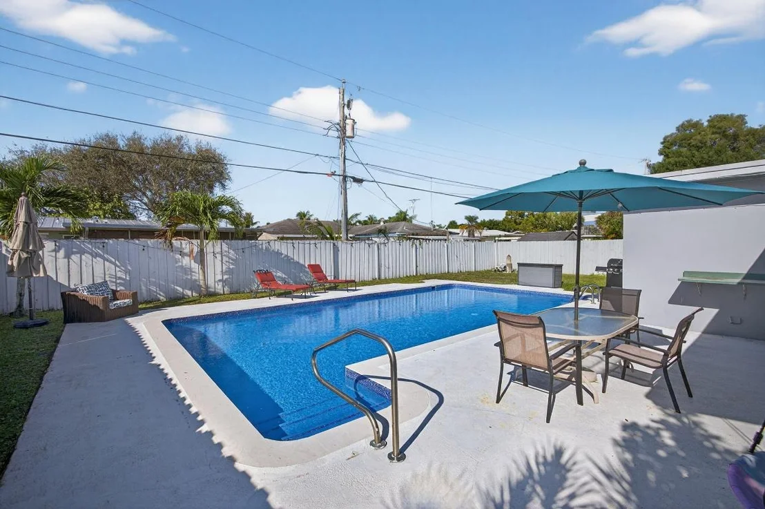 Photo of 511 Iris Avenue