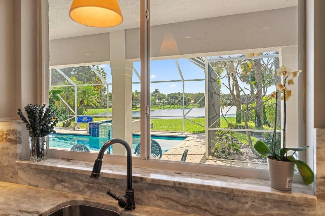 Photo of 18440 SE Lakeside Drive