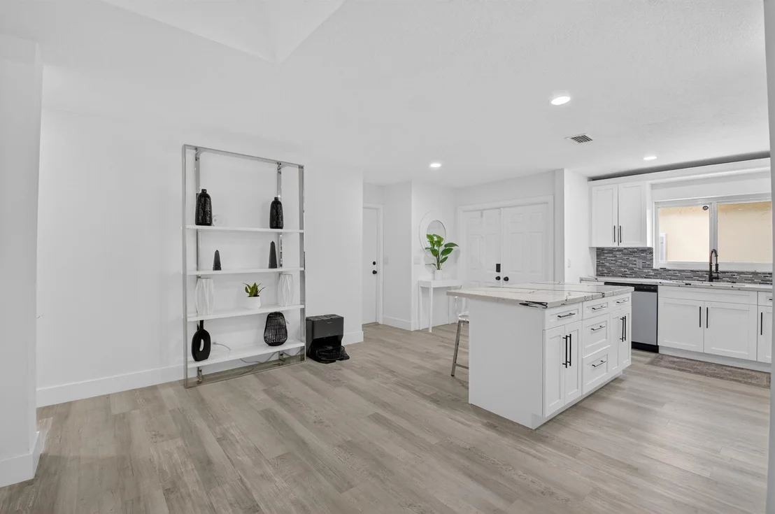 Photo of 9156 Pine Springs Drive