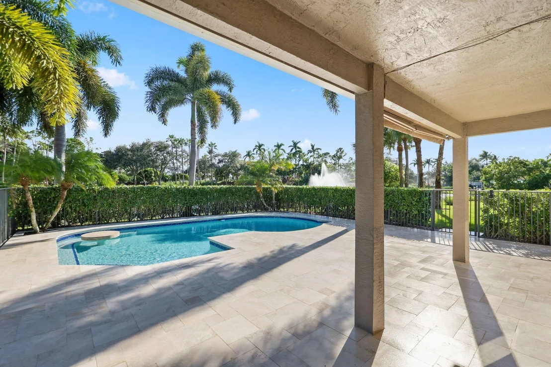 Photo of 19245 Skyridge Circle