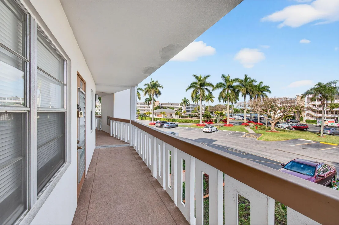 Photo of 2035 Cornwall B