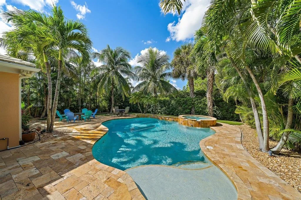 Photo of 338 Caravelle Drive