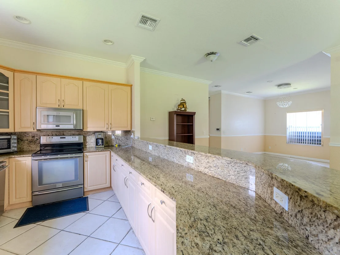 Photo of 409 NW 9th Avenue