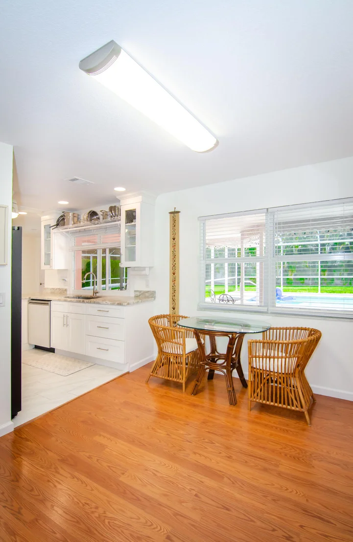 Photo of 613 Oak Terrace