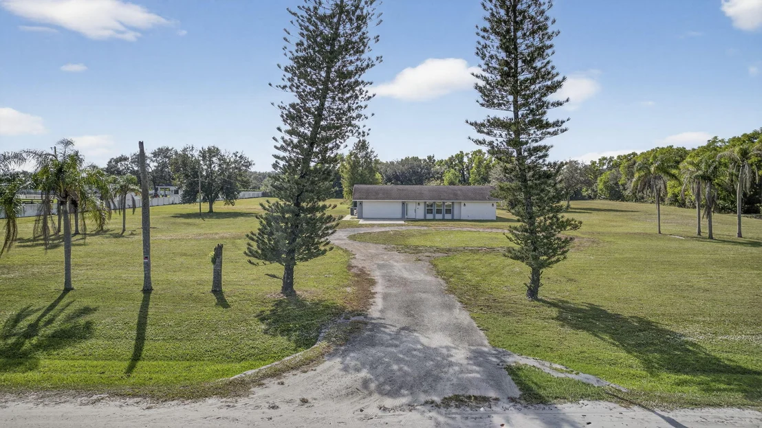 Photo of 16490 Rustic Road