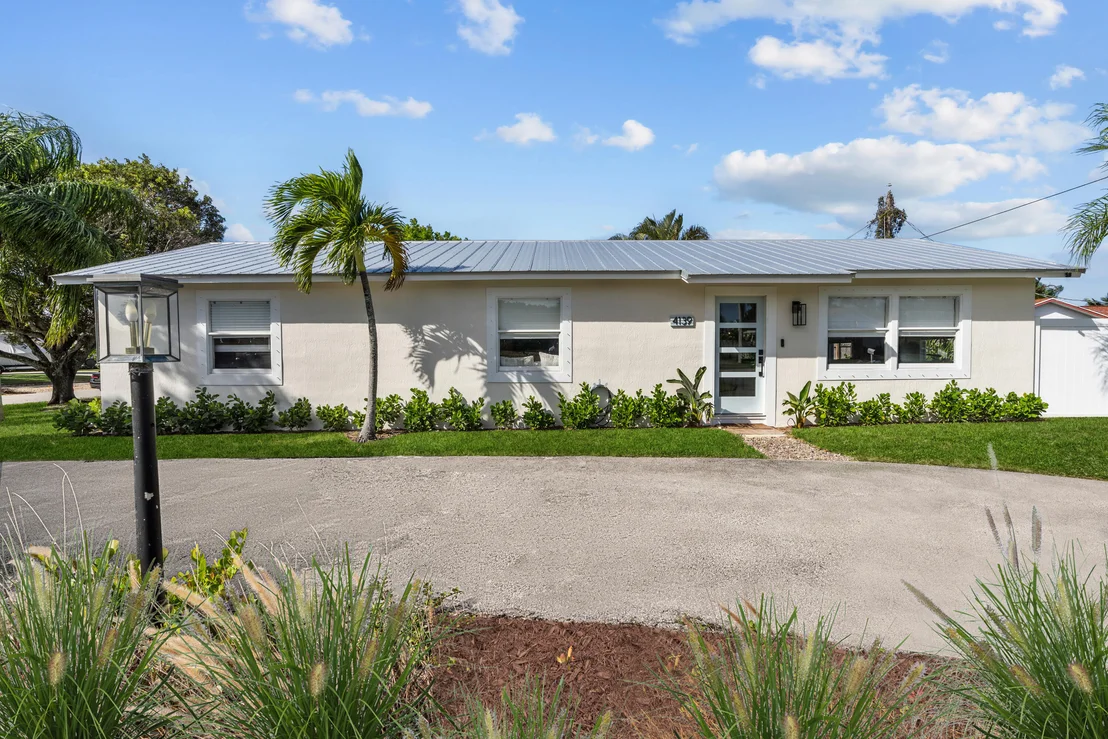 Photo of 4139 Russell Street
