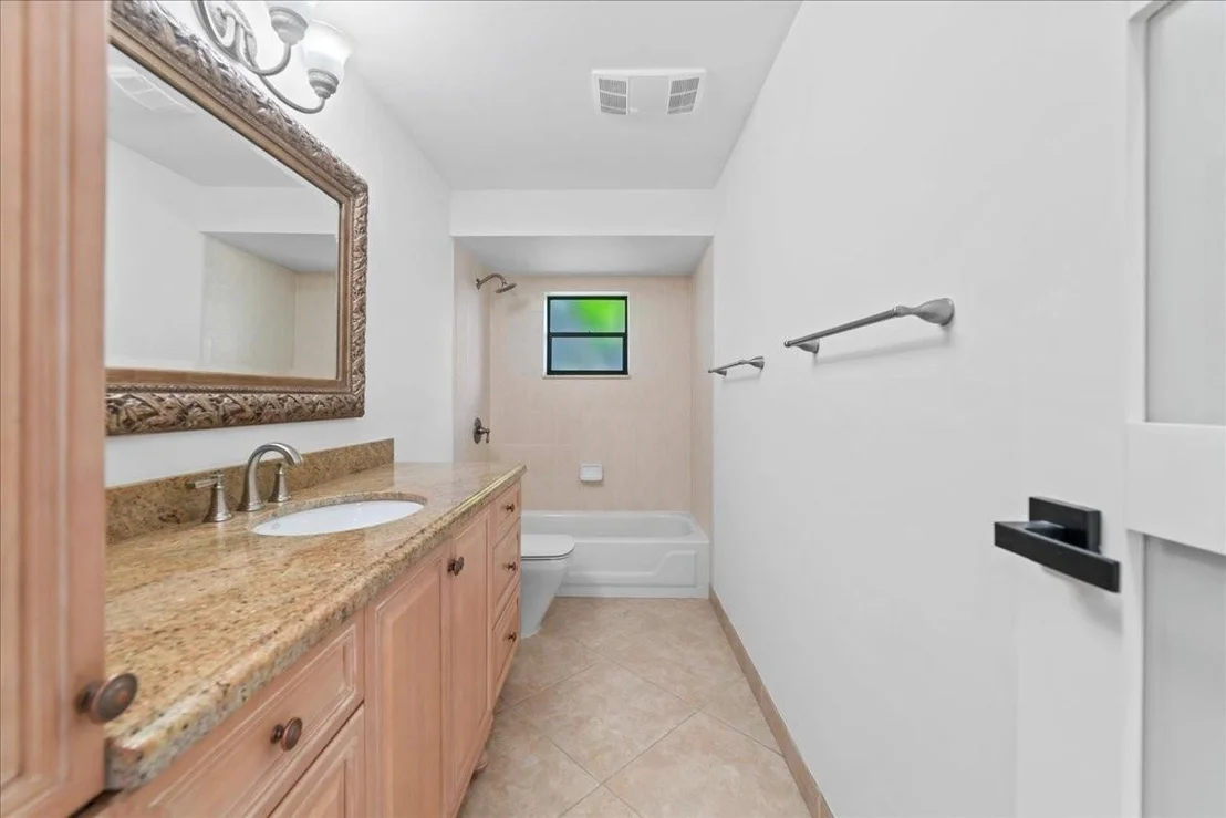 Photo of 8600 Gatehouse Road