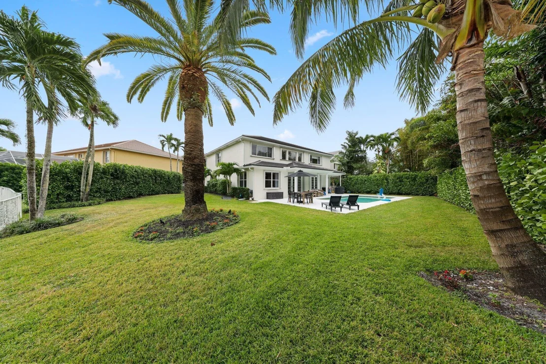 Photo of 423 Meadowlark Drive