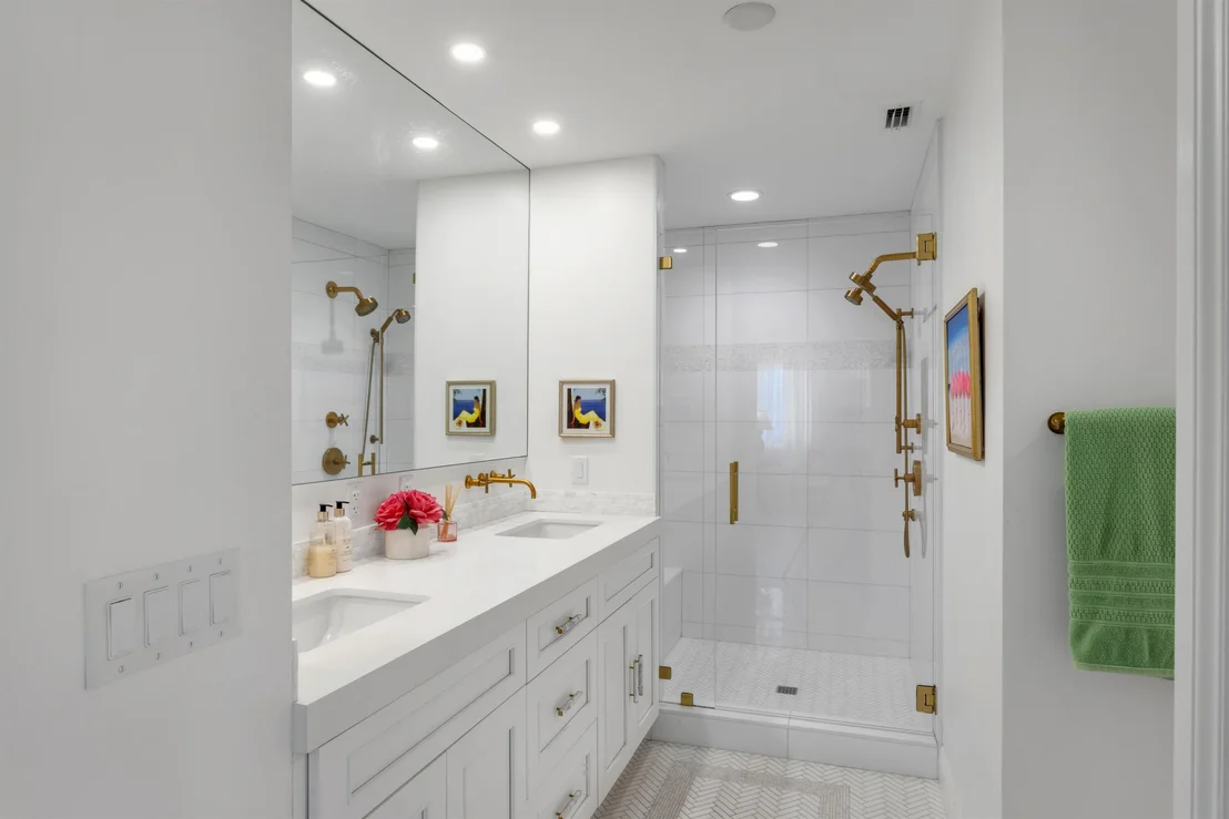 Photo of 917 Iris Drive