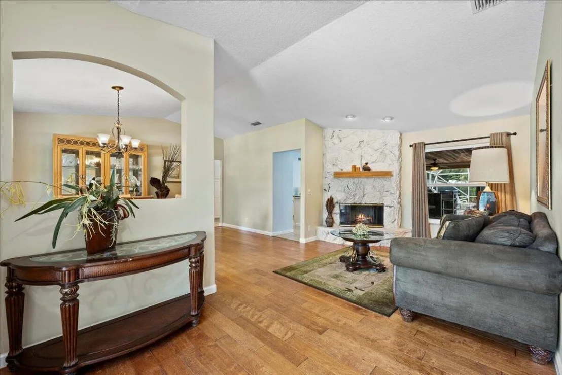 Photo of 17549 Bridle Lane