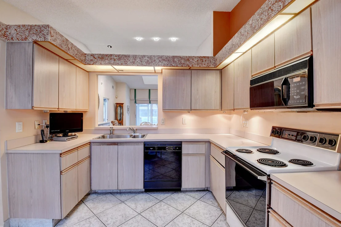 Photo of Unit A at 6384 Mill Pointe Circle