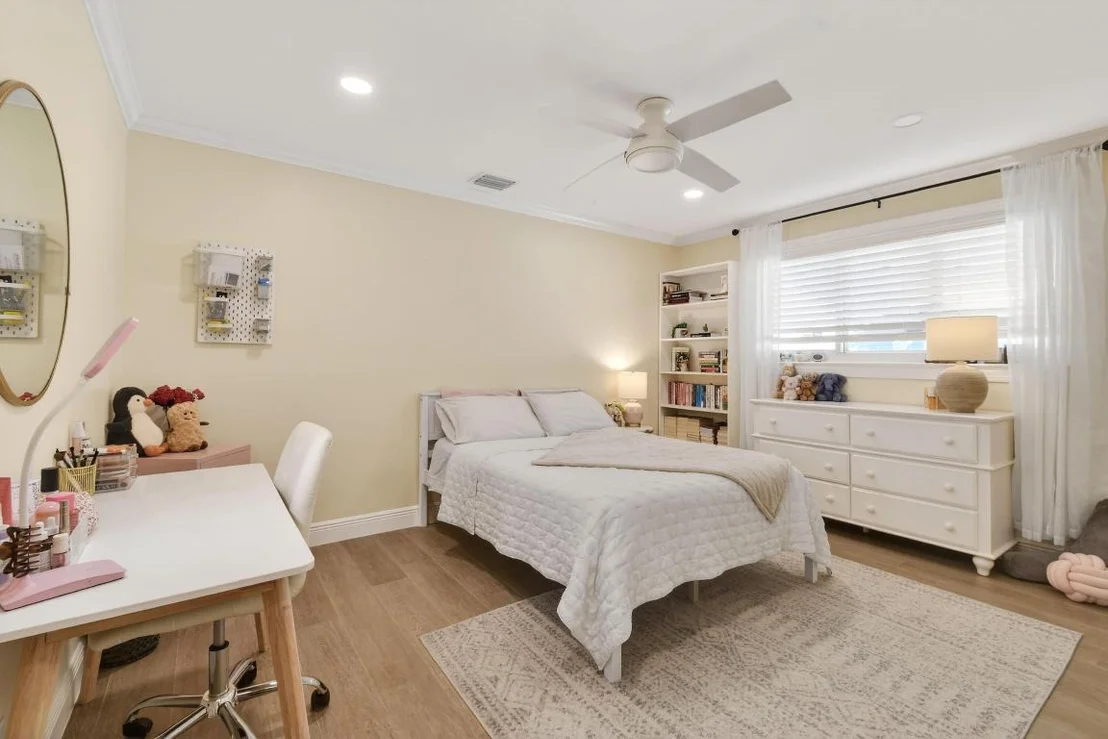 Photo of 198 Golfview Drive